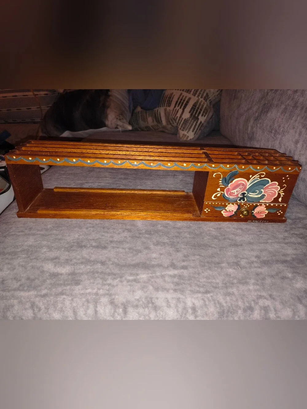 Hand-Painted Wooden Shelf with Floral Motif - Brown & Pink
